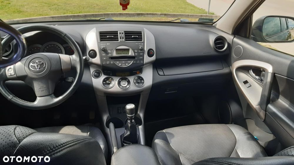 Toyota RAV4 2.2 D-4D Luna - 6