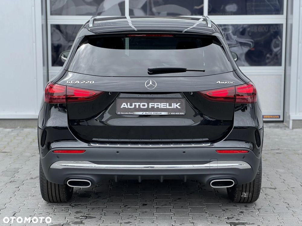 Mercedes-Benz GLA 220 4Matic 8G-DCT AMG Line Advanced Plus - 10