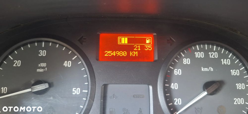 Opel VIVARO - 12