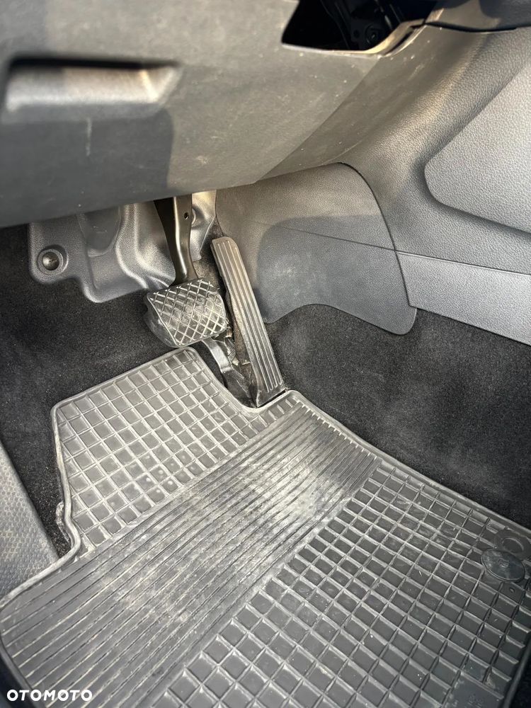 Volkswagen Caddy Maxi 2.0 TDI Trendline DSG - 20