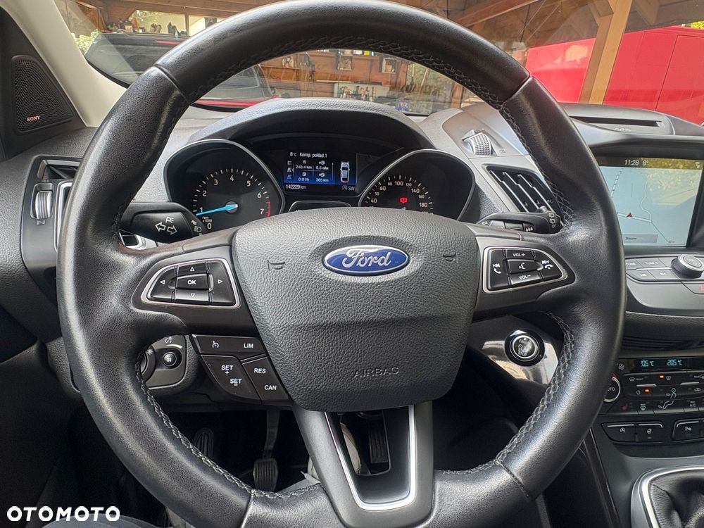 Ford Kuga - 33