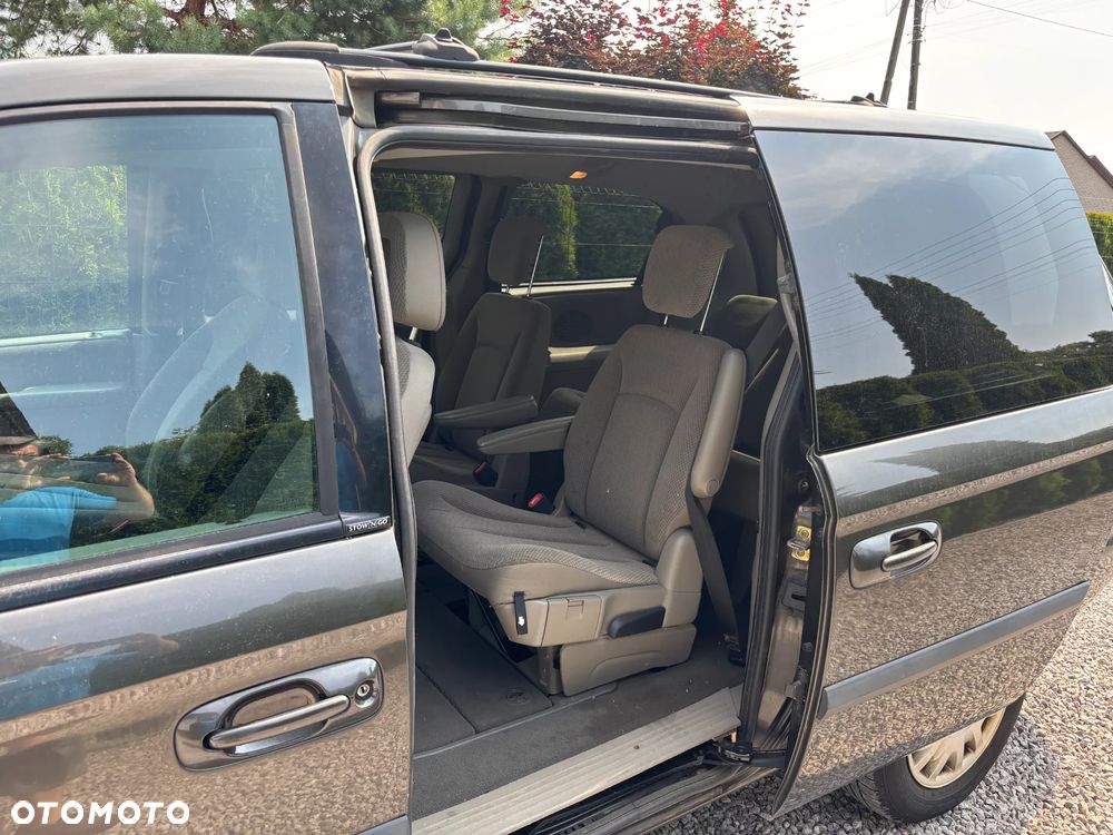 Chrysler Grand Voyager 2.8 CRD LX - 11