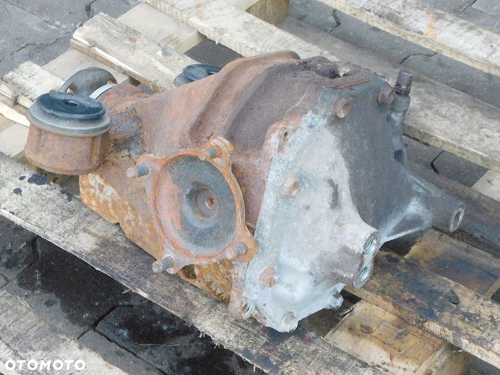 LEXUS IS200 I LIFT 2003r DYFERENCJAŁ DYFER MOST - 4
