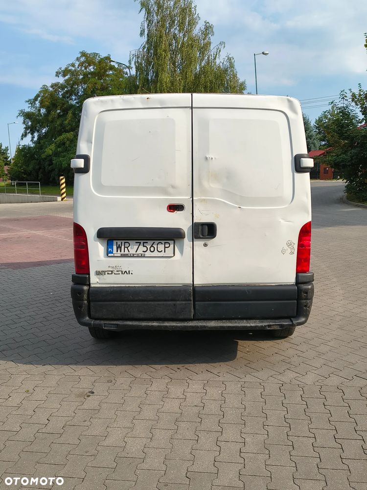 Nissan Interstar - 6