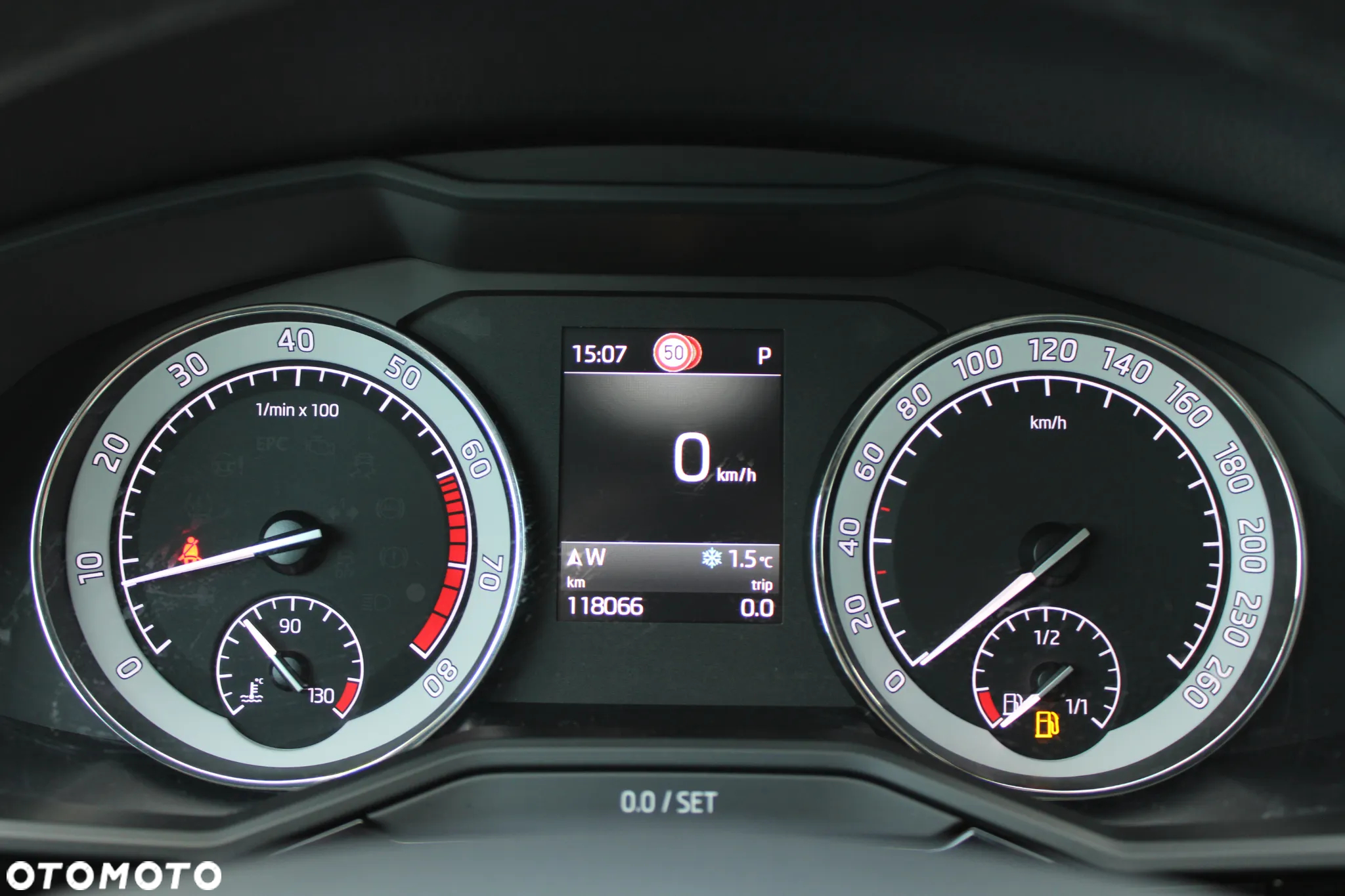 Skoda Superb 2.0 TSI 4x4 L&K DSG - 8