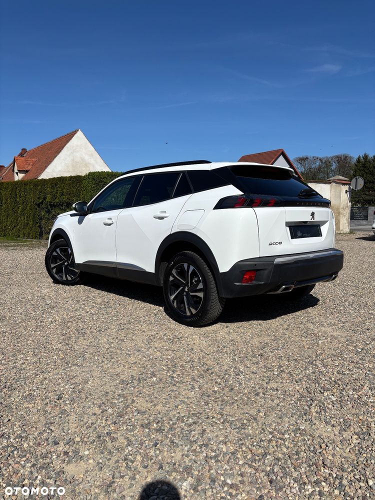 Peugeot 2008 PureTech 130 EAT8 Allure - 4