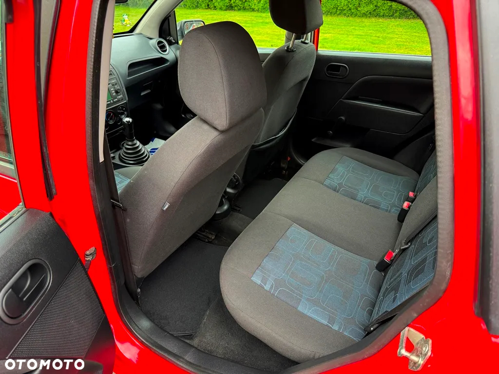 Ford Fiesta 1.3 Ambiente - 18
