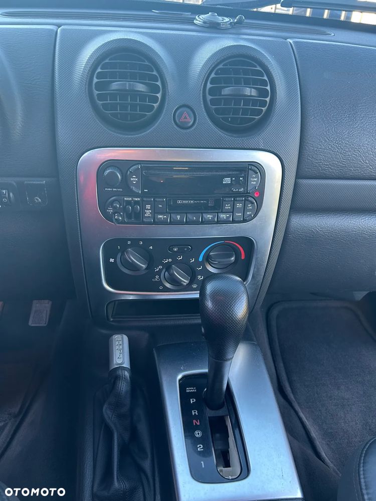 Jeep Cherokee 2.8L CRD Limited - 12