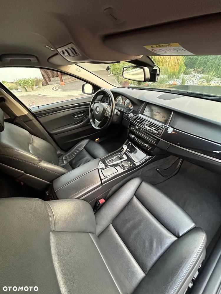 BMW Seria 5 520d - 8