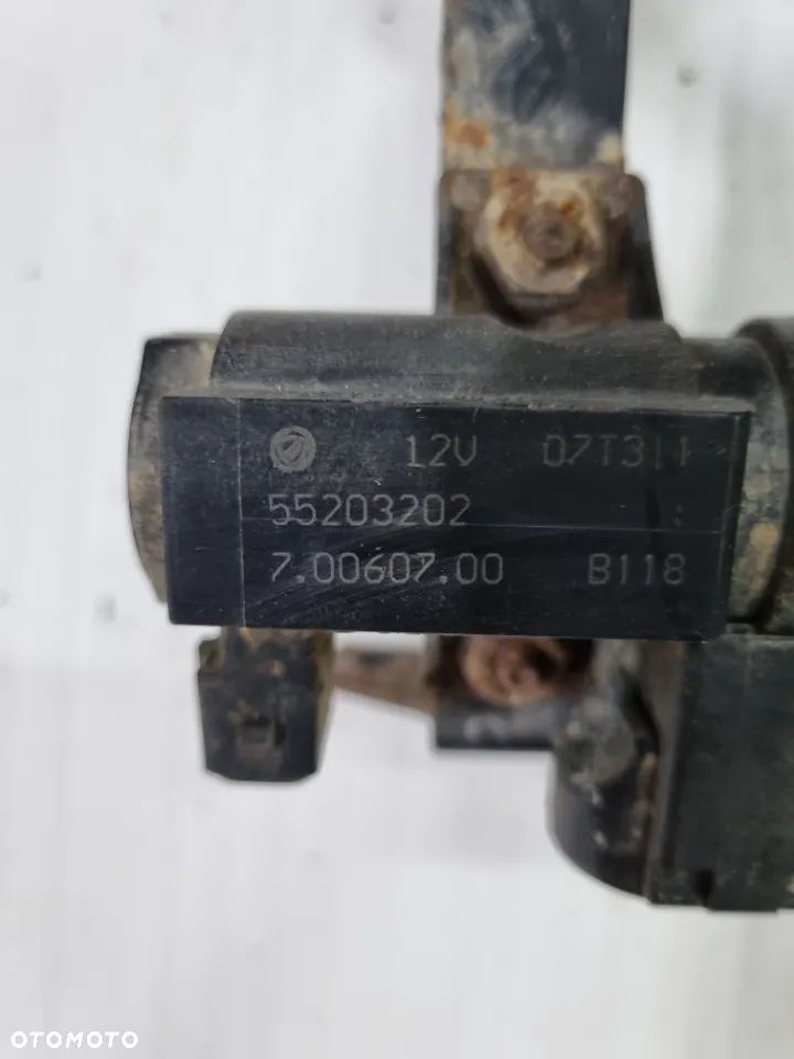 ZAWÓR PODCIŚNIENIA TURBO IVECO DAILY IV 3.0 06-13r. - 2