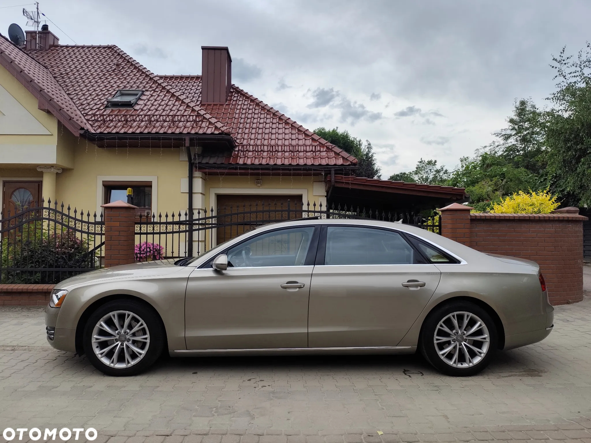 Audi A8 - 12