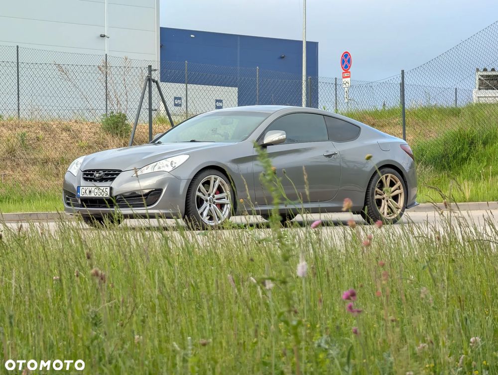 Hyundai Genesis Coupe 3.8 V6 Automatik - 13