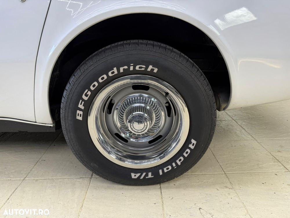 Chevrolet Corvette - 7