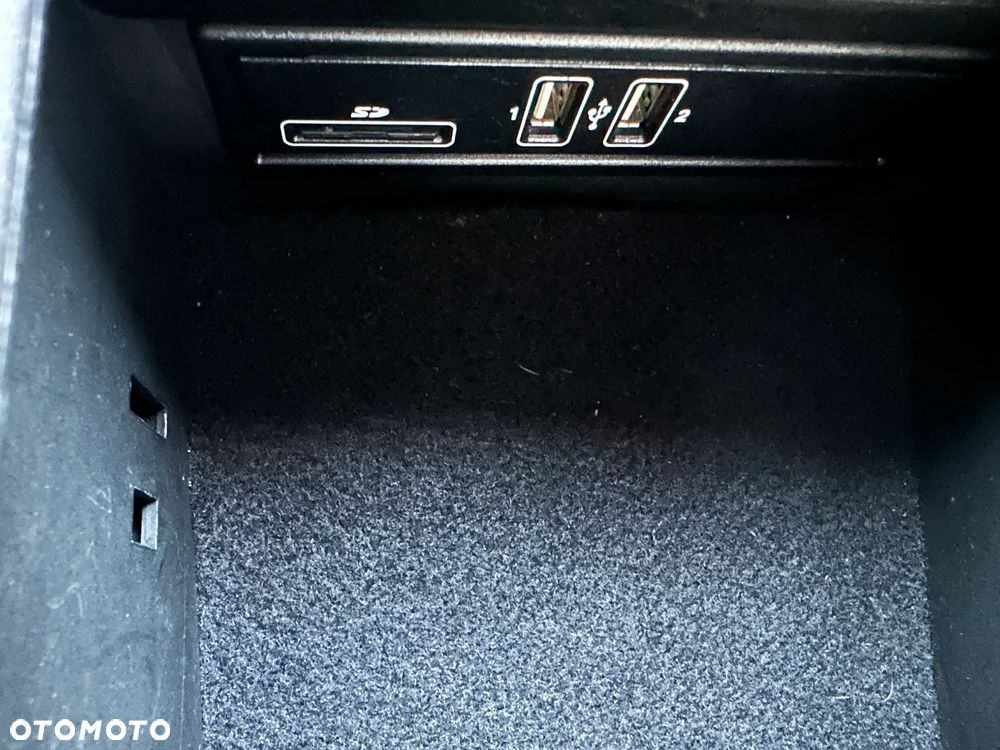 Mercedes-Benz Klasa C 200 (BlueTEC) d 7G-TRONIC Avantgarde - 13