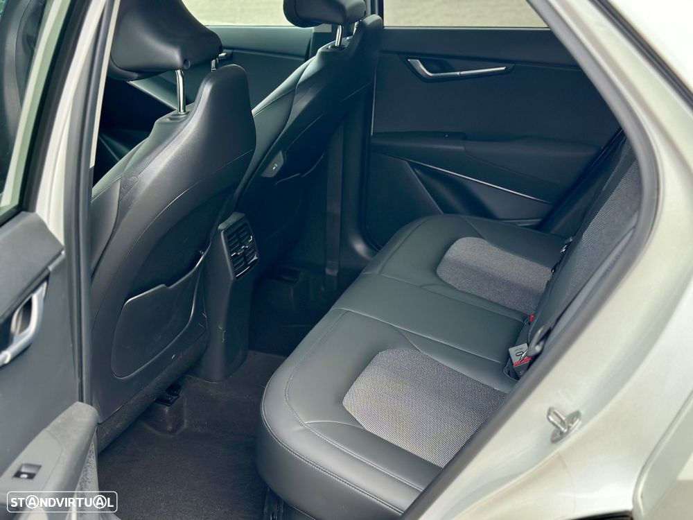 Kia Niro 1.6 GDi HEV Tech - 6