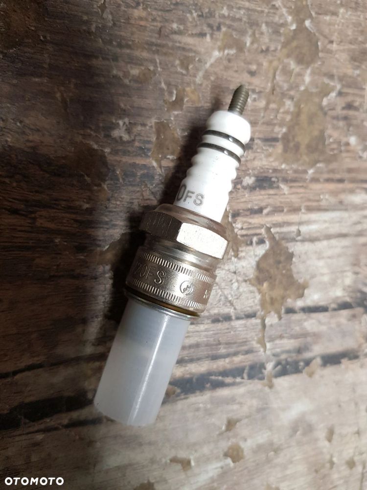 Świeca zapłonowa Denso W20FS Zestaw 10 sztuk Honda 98076-56720 - 3