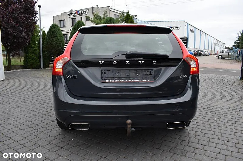 Volvo V60 D4 Momentum - 30