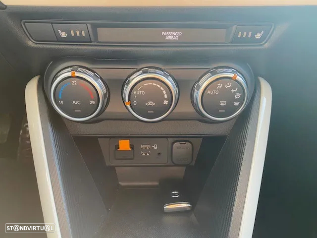 Mazda 2 - 11