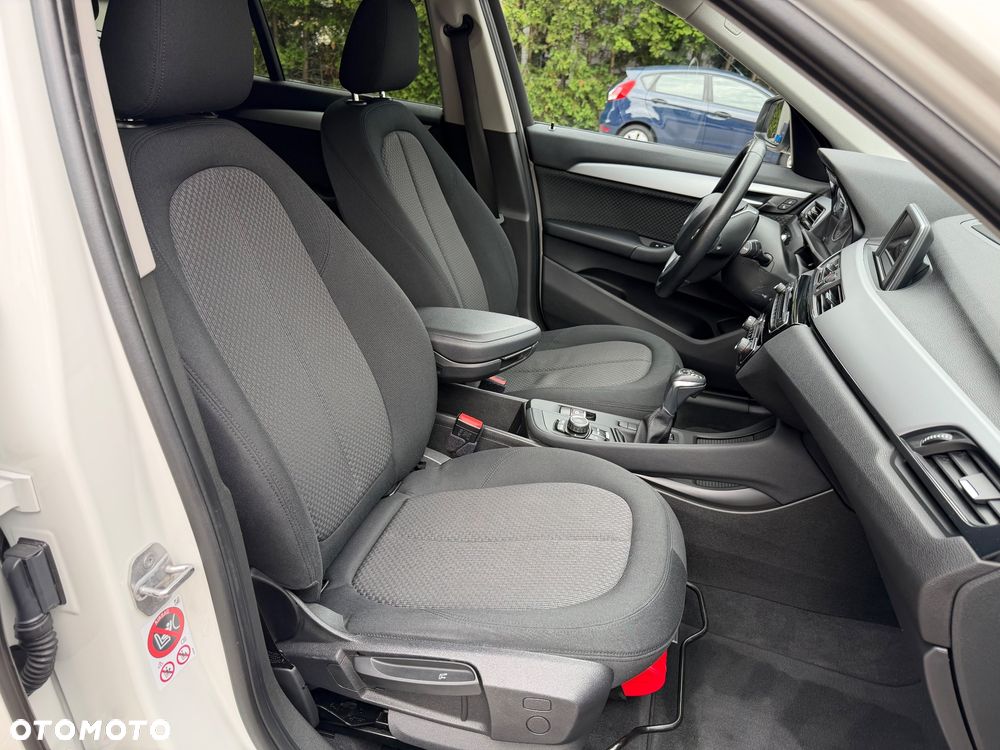 BMW X1 sDrive18i - 8