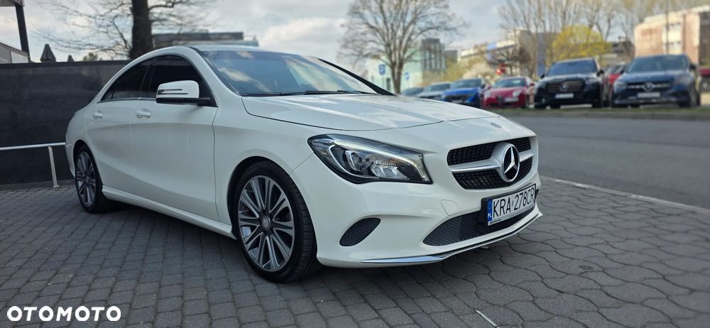 Mercedes-Benz CLA 250 7G-DCT UrbanStyle Edition - 10