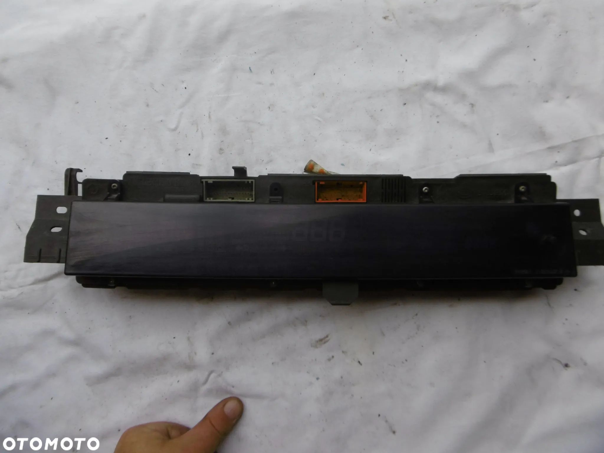 LICZNIK ZEGARY RENAULT ESPACE P8200288813 - 1