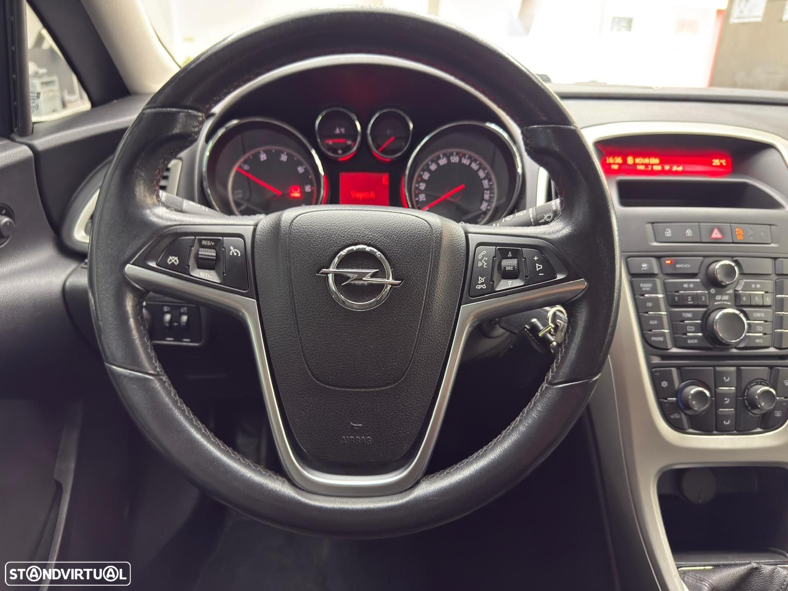 Opel Astra 1.3 CDTi Cosmo - 21