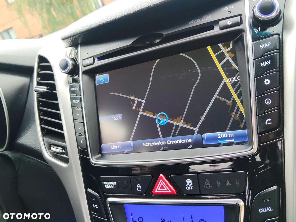 Hyundai i30 i30cw 1.6 CRDi Fifa World Cup Edition - 29