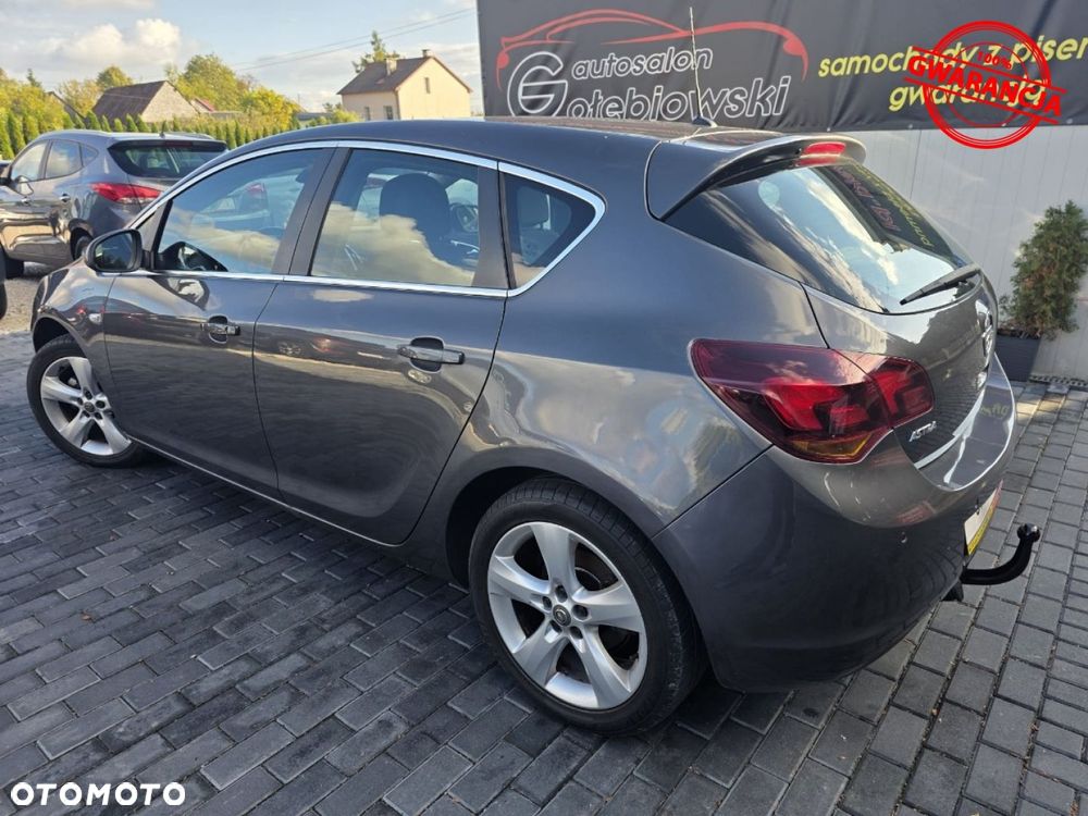 Opel Astra 1.4 Turbo Exklusiv - 6