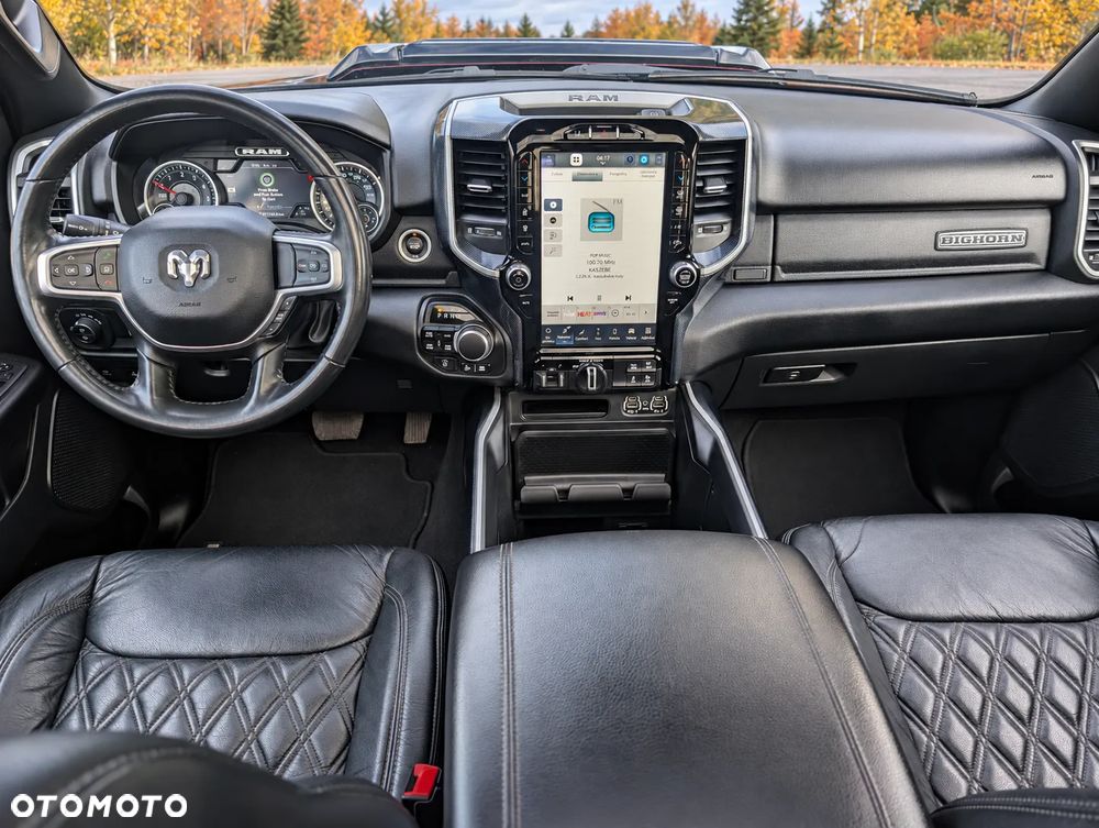 RAM 1500 Crew Cab Shortbed Bighorn - 17