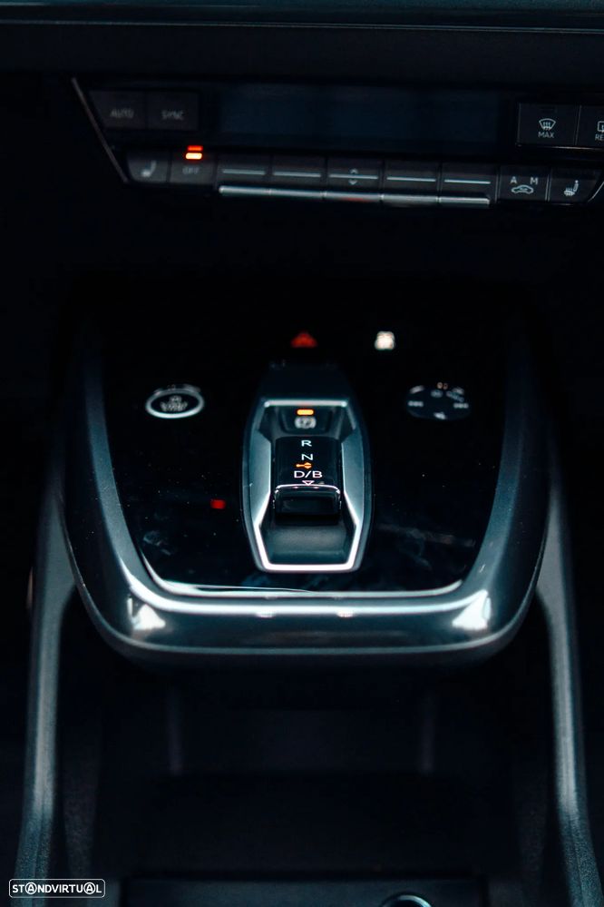 Audi Q4 e-tron 45 quattro - 13
