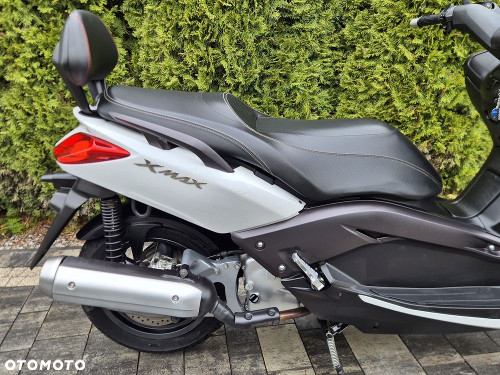 Yamaha X-max - 9