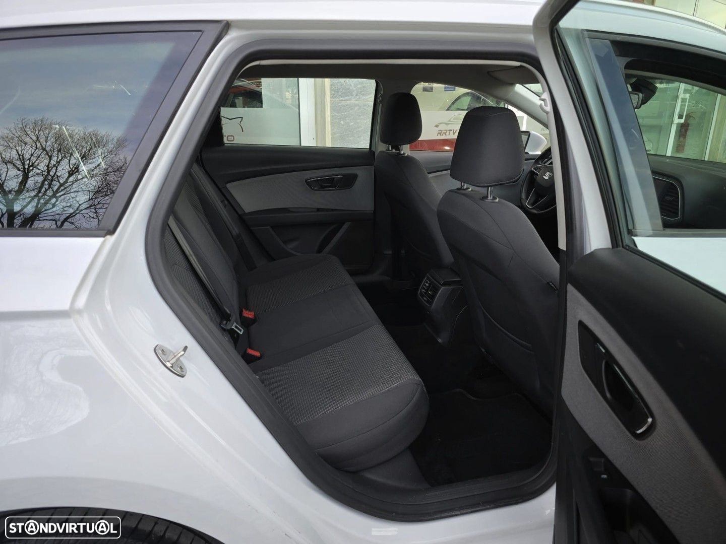 SEAT Leon ST 1.6 TDI Reference S/S - 8