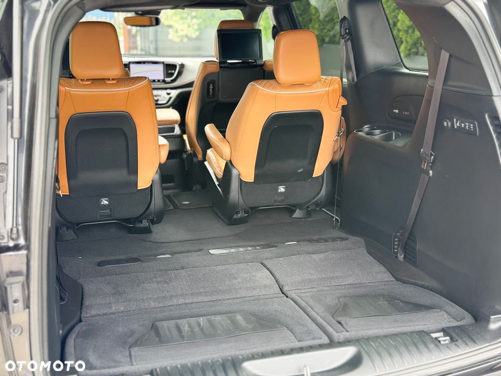 Chrysler Pacifica - 33
