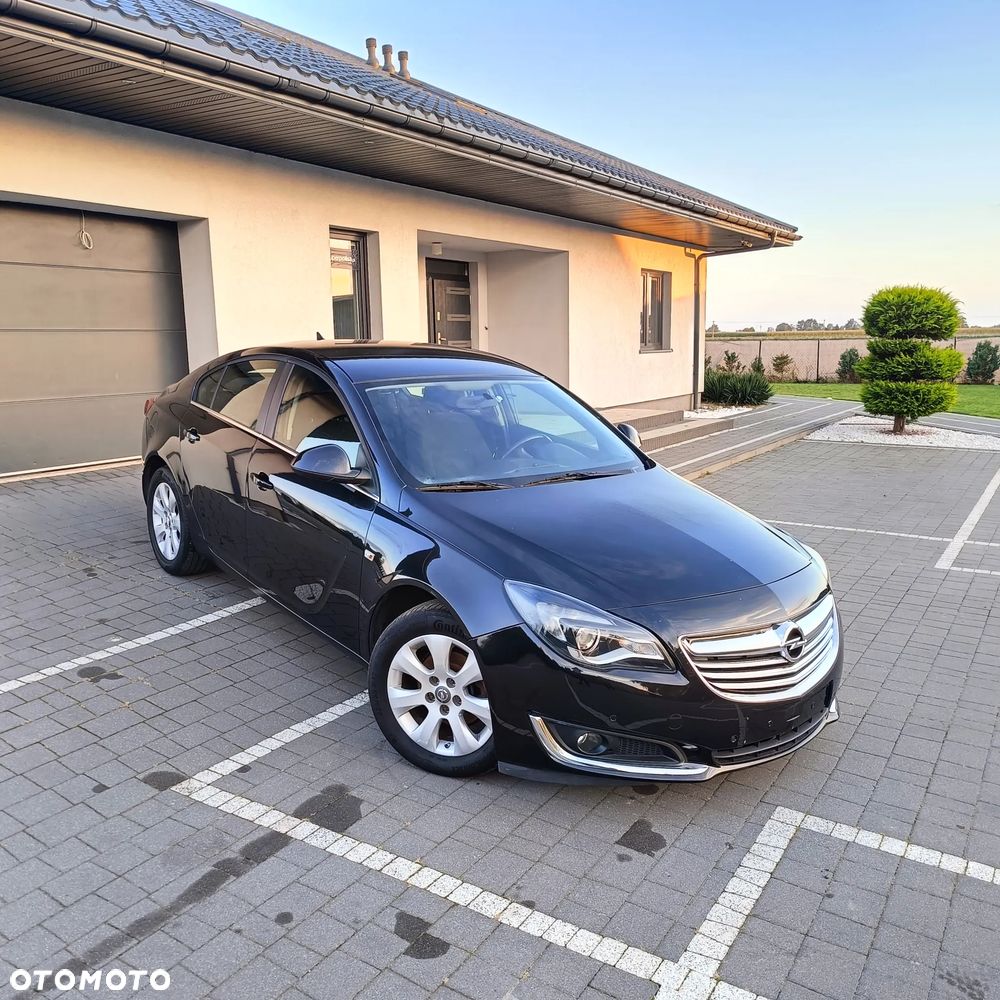 Opel Insignia 2.0 CDTI Design Edition - 1