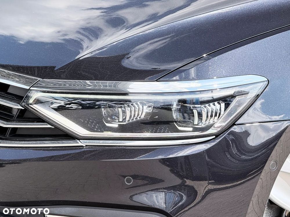 Volkswagen Passat Variant 2.0 TSI Elegance DSG - 39