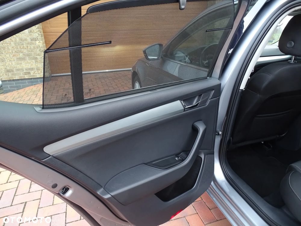 Skoda Superb 1.5 TSI ACT Ambition - 15