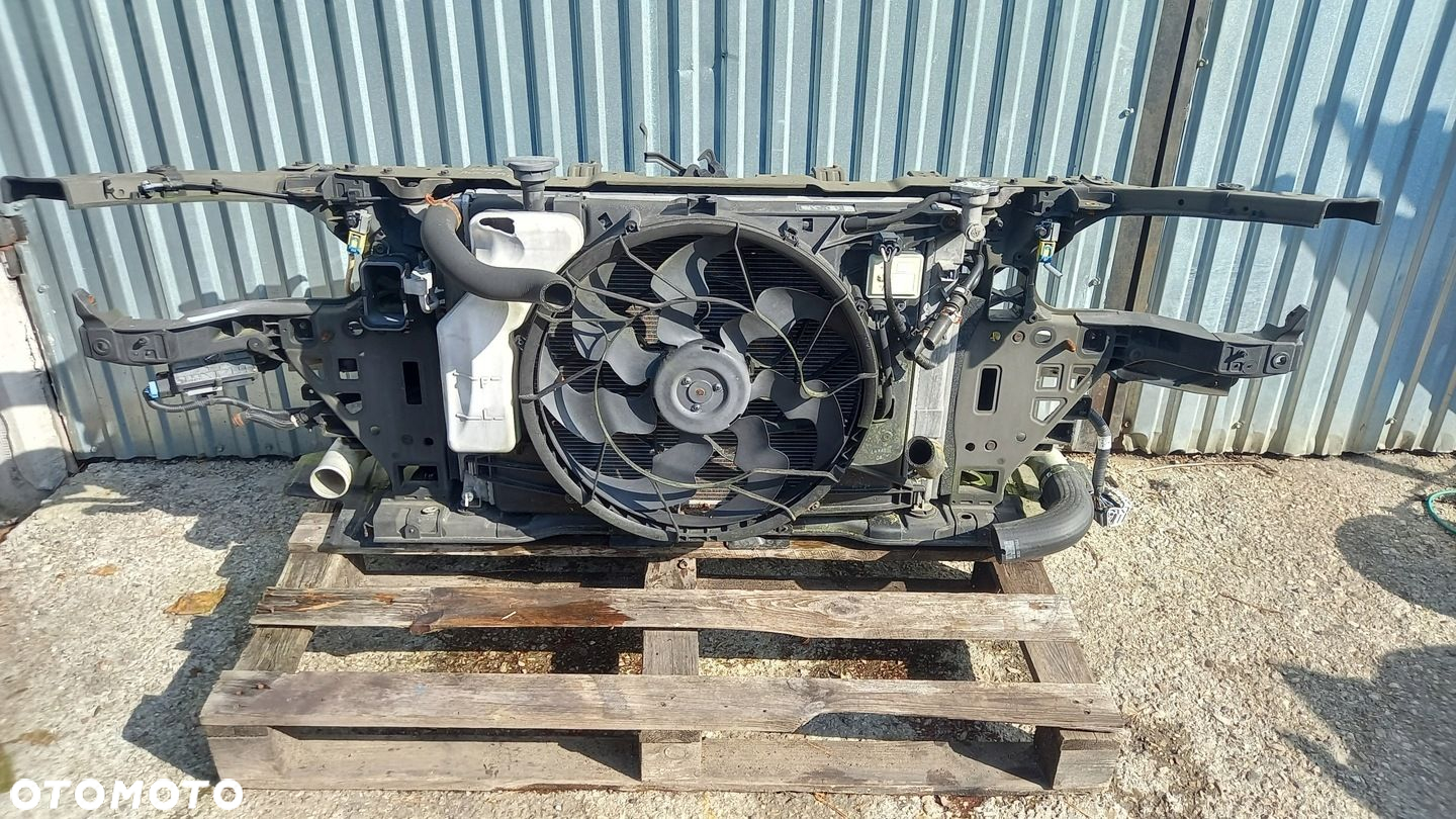 HYUNDAI GENESIS PAS PRZEDNI CHŁODNICE G80 2.2 CRDI - 6