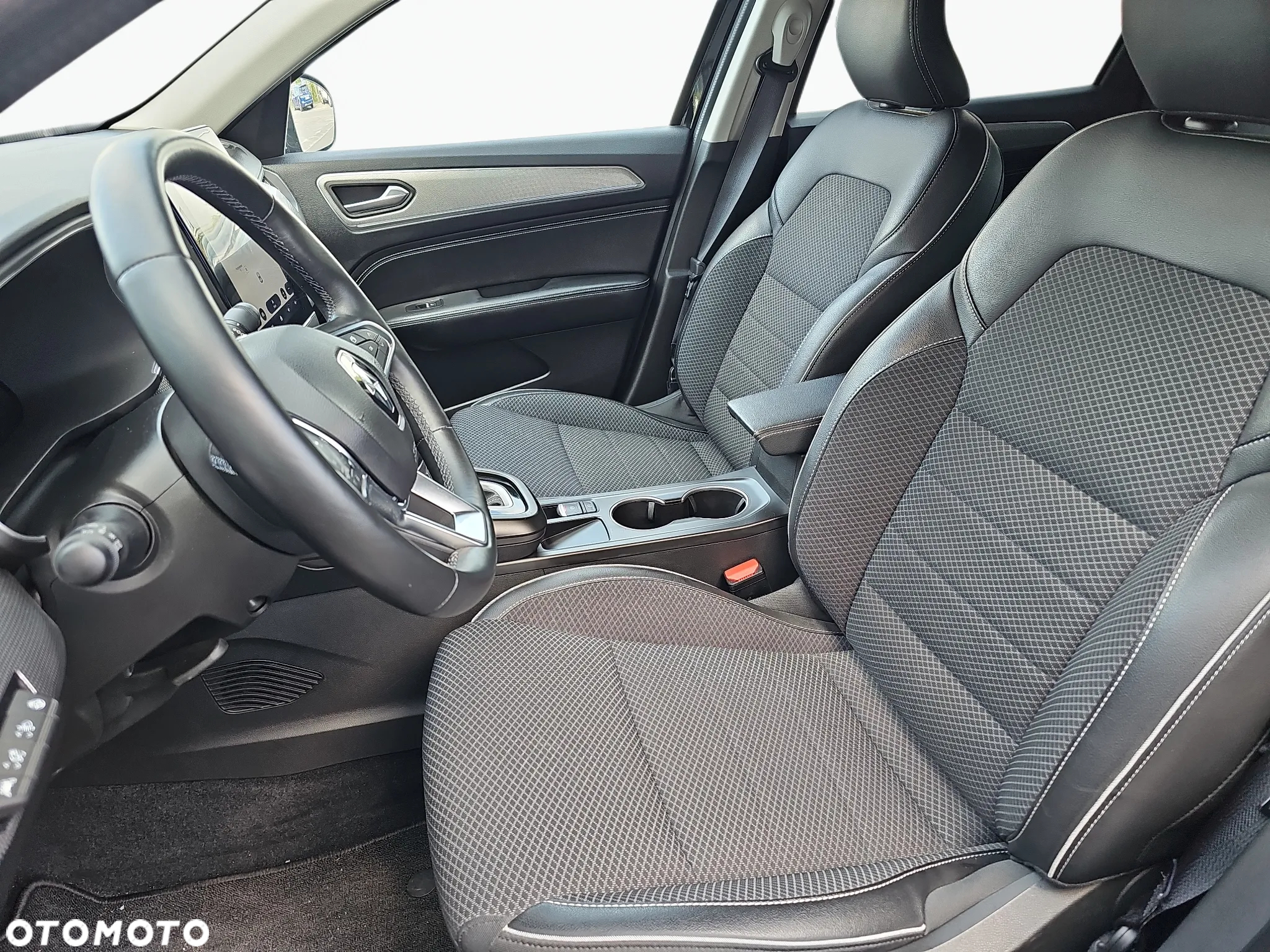 Renault Arkana 1.6 E-TECH Techno MMT - 12