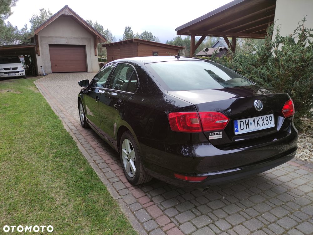 Volkswagen Jetta 1.6 TDI BMT Comfortline - 4