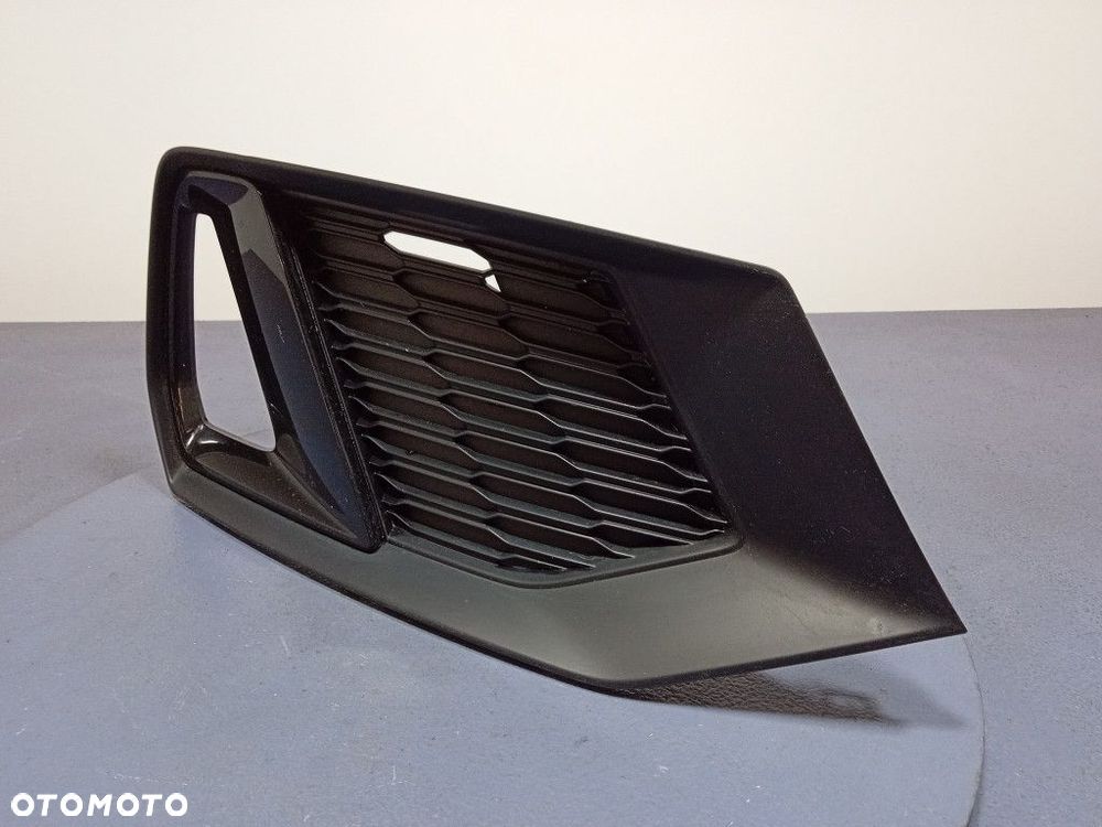 AUDI A7 C8 KRATKA ZDERZAKA PRAWY PRZÓD PRZEDNIA 4K8807682B - 2