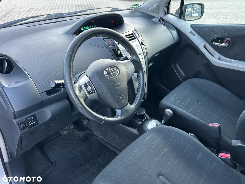 Toyota Yaris 1.3 Automatik Sol - 18