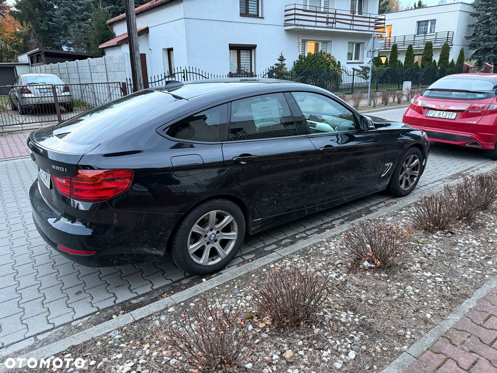 BMW Seria 3 320i xDrive - 4