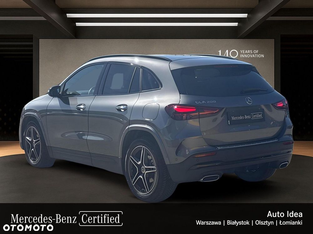 Mercedes-Benz GLA - 4