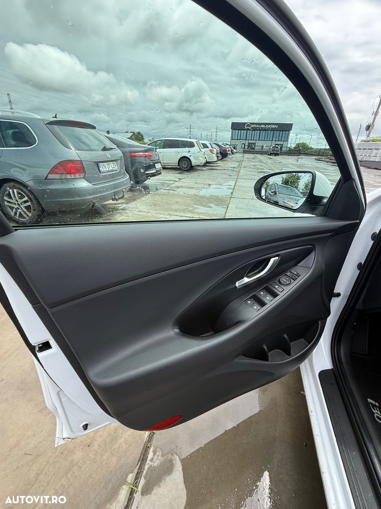 Hyundai i30 1.5 T-GDI 140CP 7DCT MHEV Highway - 13