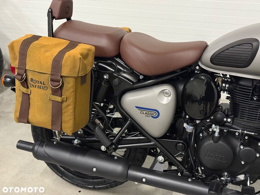 Royal Enfield Classic - 14