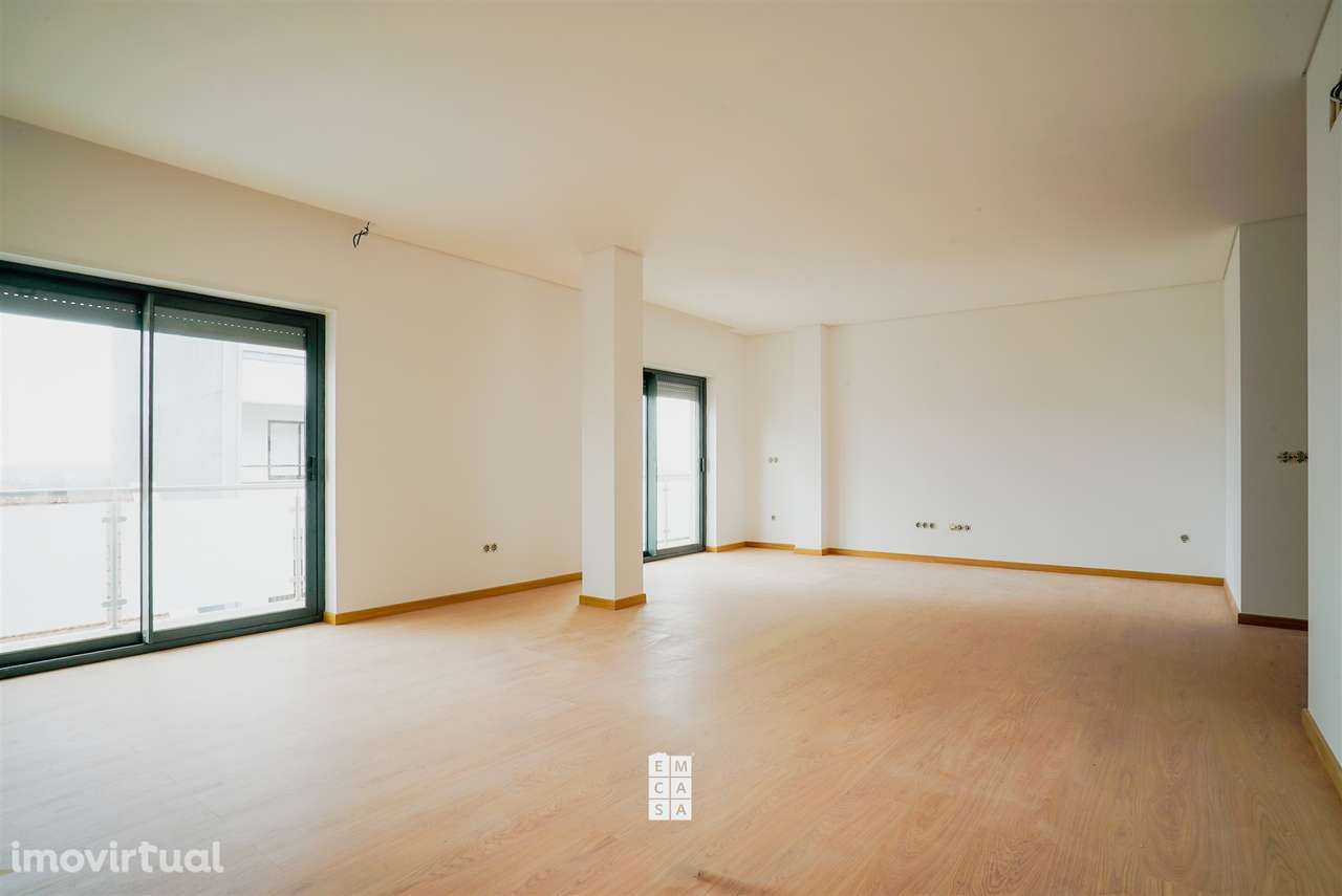 Apartamento T3 Venda em Oliveira de Azeméis, Santiago de Riba-Ul, Ul, - Grande imagem: 3/26