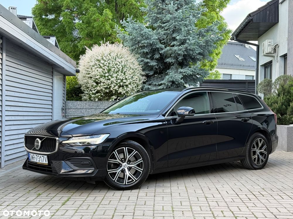 Volvo V60 B4 D Geartronic Momentum Pro - 1