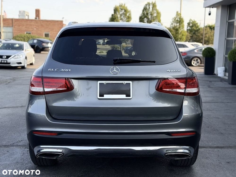 Mercedes-Benz GLC 300 4Matic 9G-TRONIC - 8