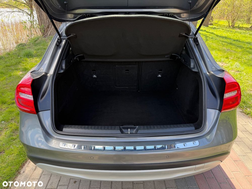 Mercedes-Benz GLA 180 CDI 7G-DCT Edition 1 - 9