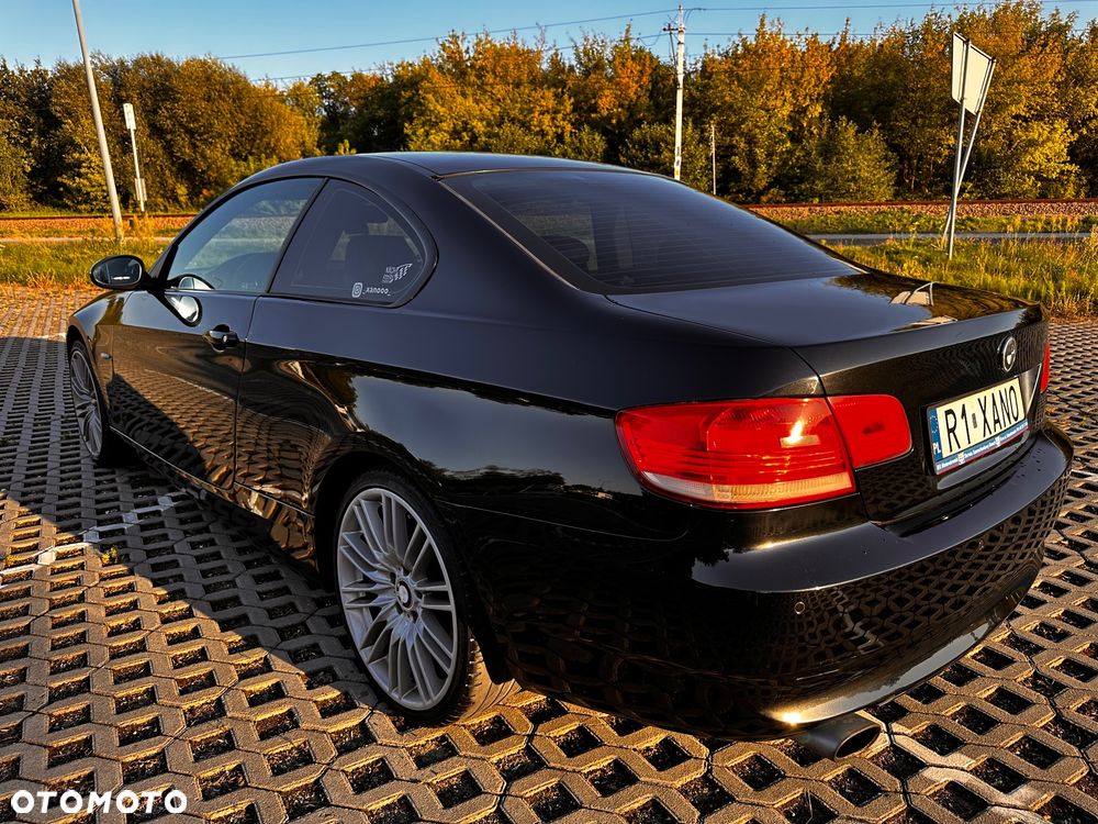 BMW Seria 3 320i - 3